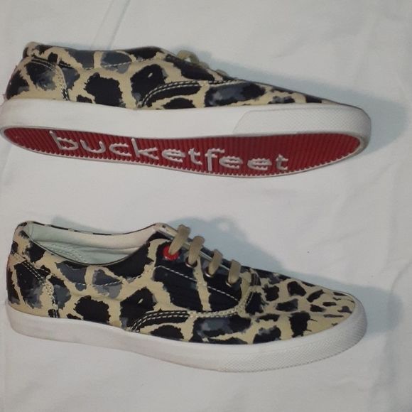 Bucketfeet Giraffe Low Top‎ Super Cool Sneakers 7 - Picture 2 of 6